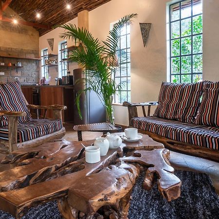 The Jungle Oasis With Heated Pool Appartement Nairobi Buitenkant foto