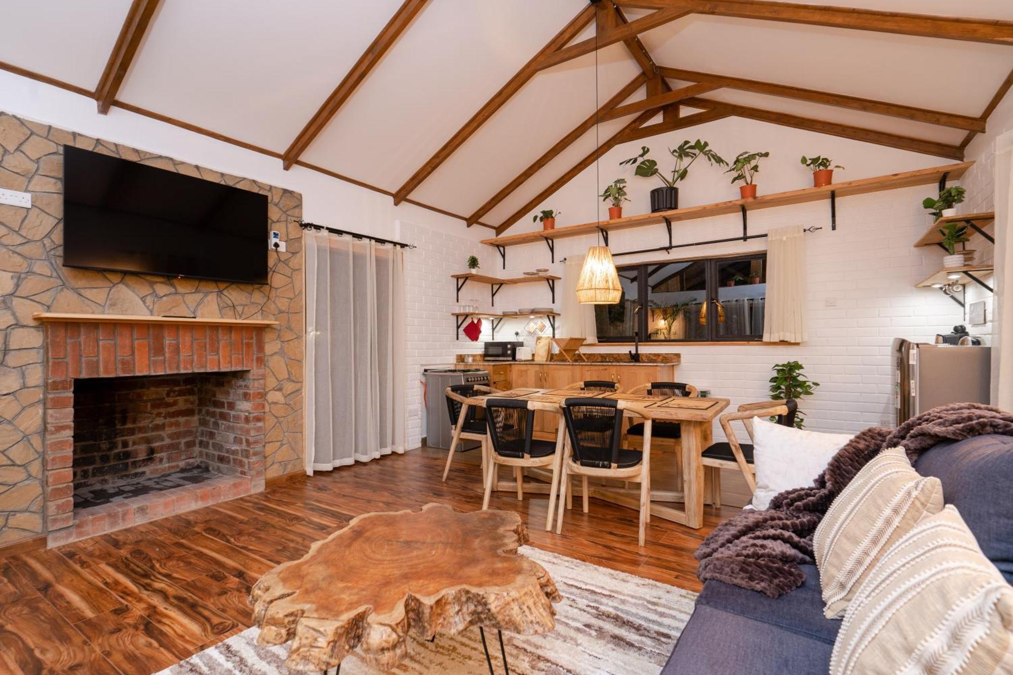 The Jungle Oasis With Heated Pool Appartement Nairobi Buitenkant foto